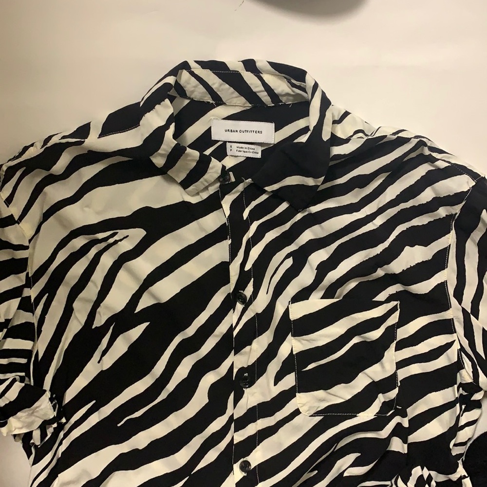 Urban outfitters zebra button up (unisex)